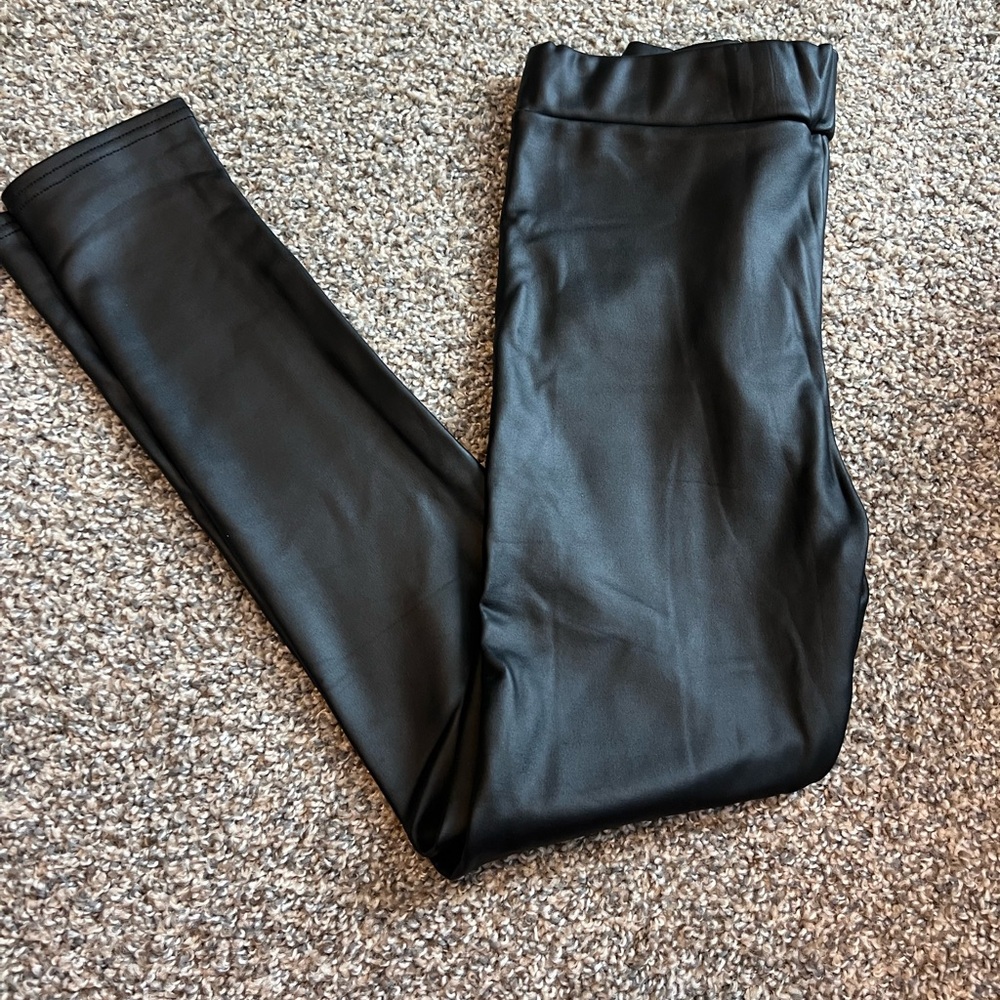 Faux leather leggings